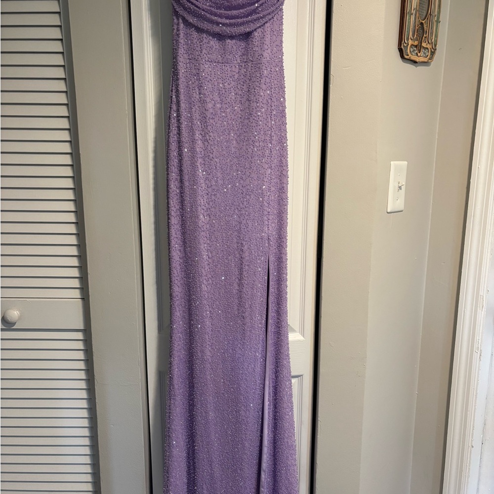 Elegant Purple/Lavender Gown - Picture 1 of 5